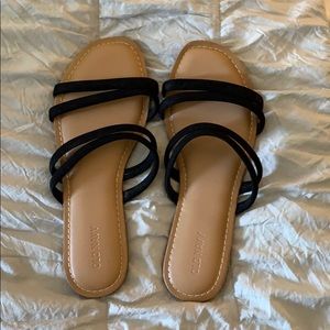 Women’s sandals